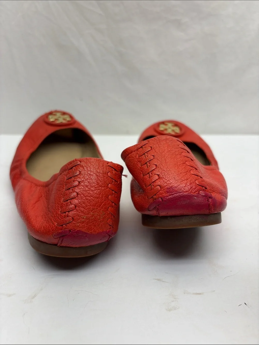 Tory Burch Leather Ballet Flats with Gold Medallion, SZ 9, box 71